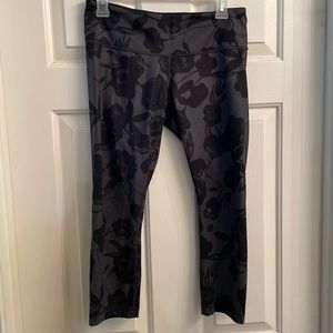 Lululemon floral cropped leggings